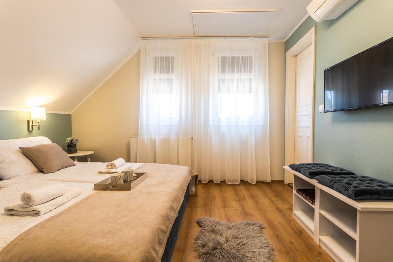 Kikerics Vendeghaz Bed & Breakfast Villány Exterior foto